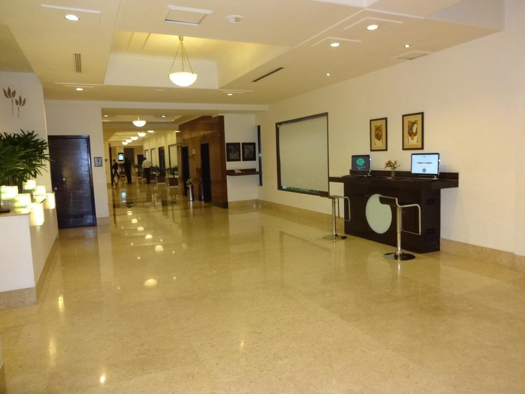 Greenpark Hyderabad Luaran gambar
